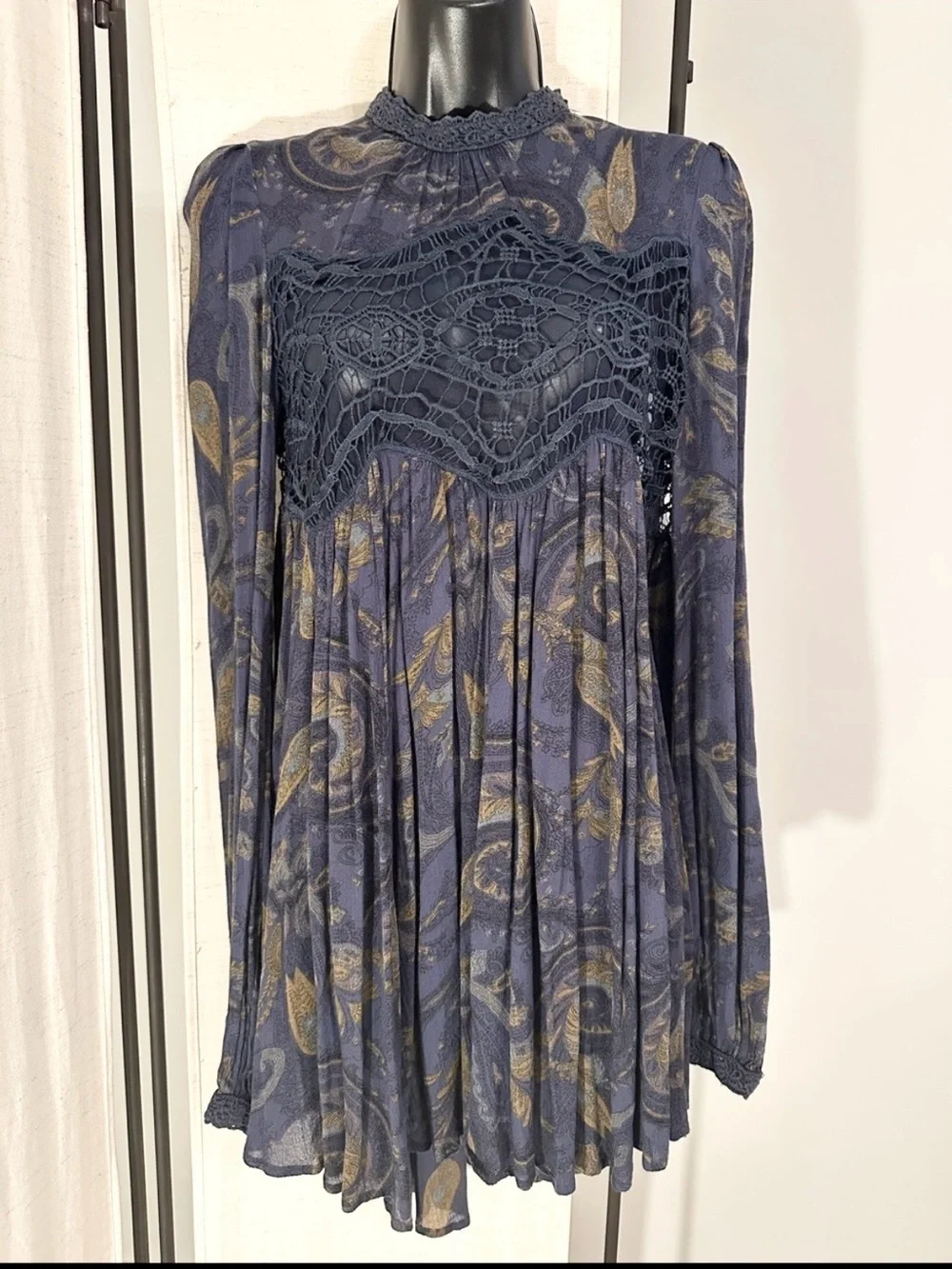 Free People Blue Paisley Crochet Long Sleeve Tunic Top XS